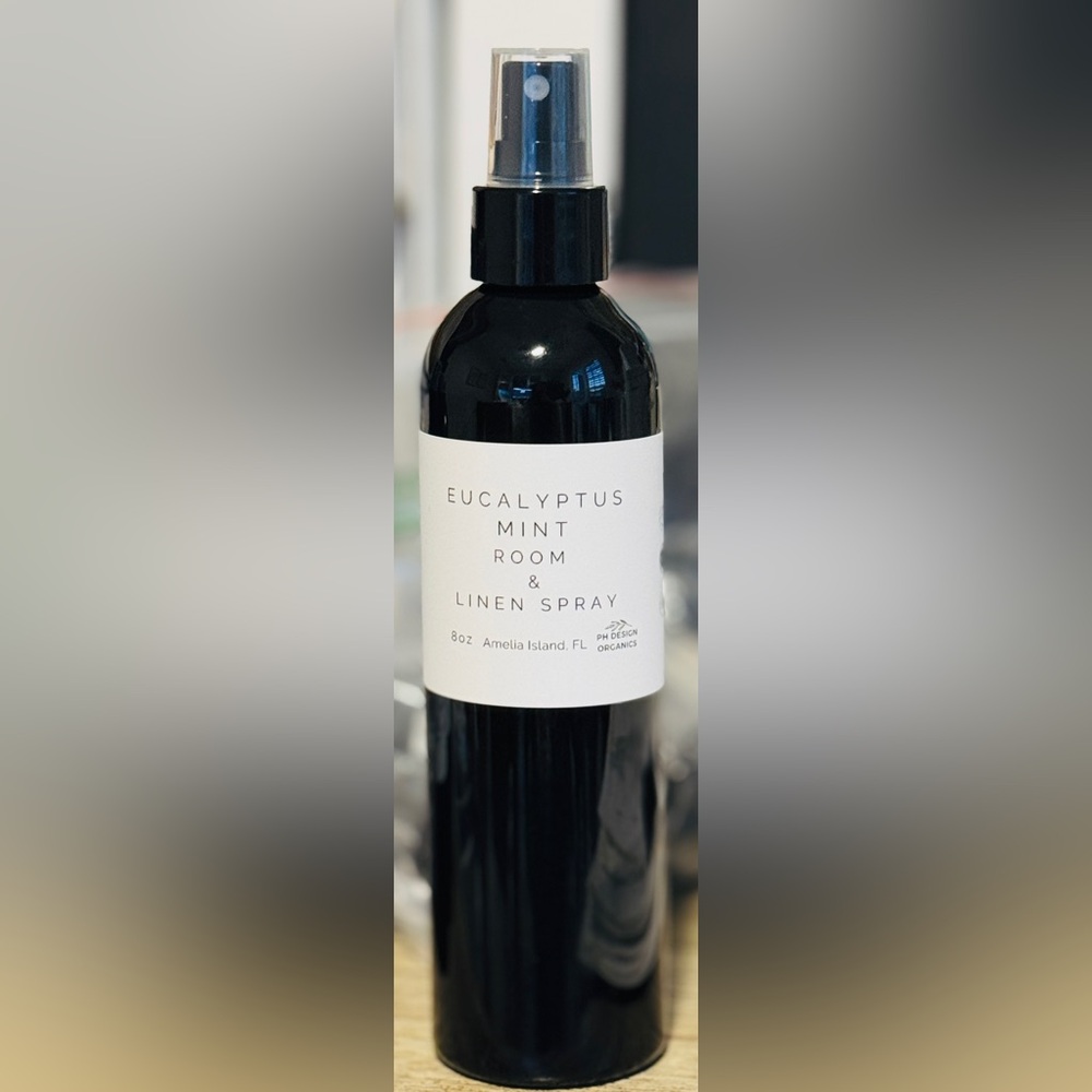 Healing Essence Room‎ and linen spray-notes eucalyptus & peppermint  8oz